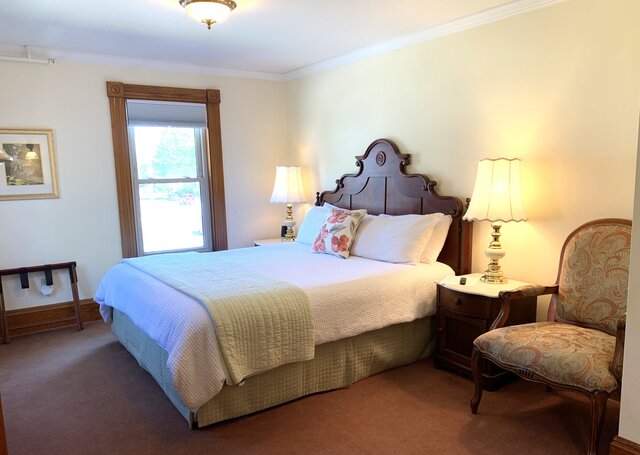 Image 1 for Fogg Hill Room