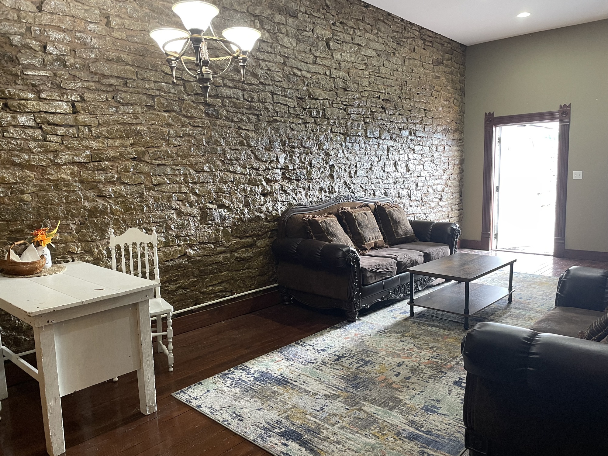 Whitetail Inn in Sedan, Kansas Single Queen Room