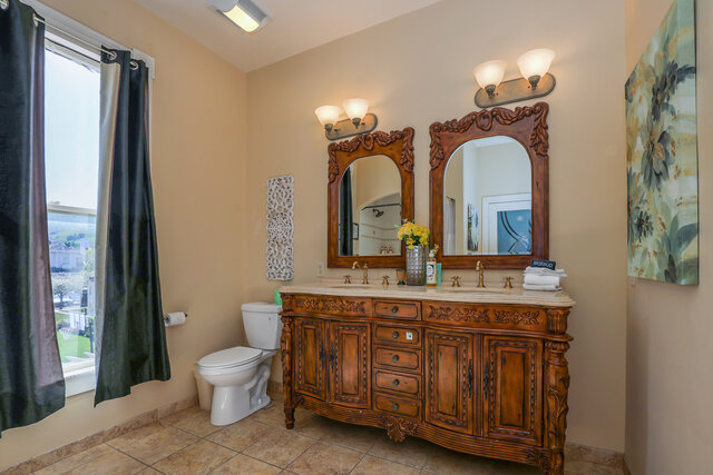 Image 5 for The Versailles Suite