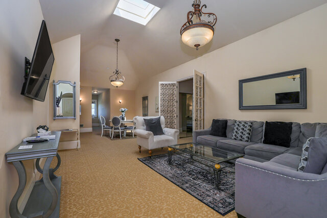 Image 1 for Hilltop Pent House