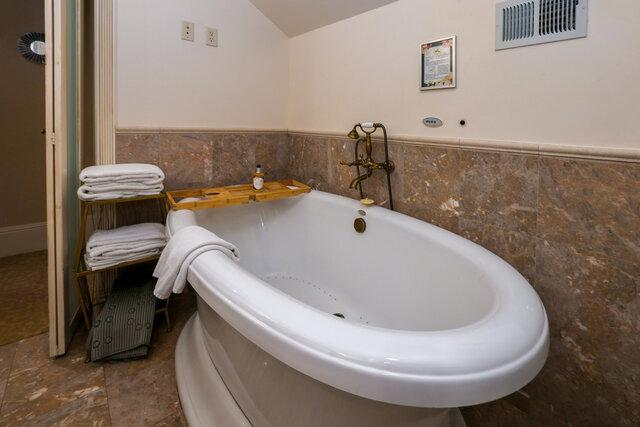 Image 6 for Hilltop Pent House