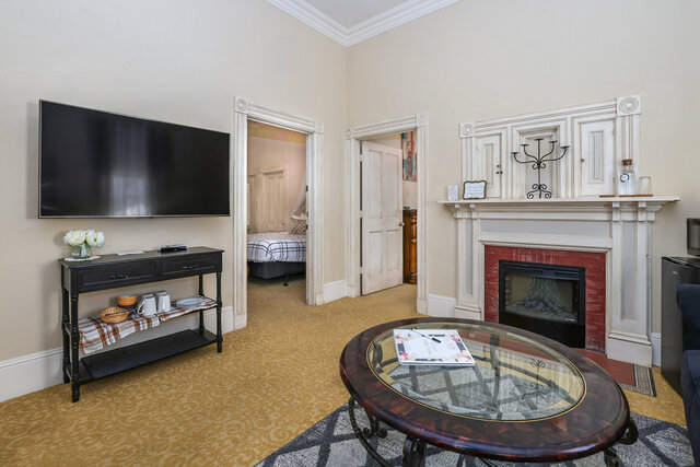 Image 11 for The Bassett Suite ADA Accessible