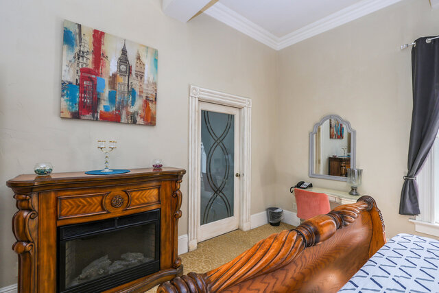 Image 4 for The Bassett Suite ADA Accessible