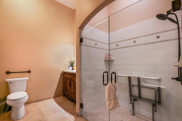 Image 10 for The Bassett Suite ADA Accessible