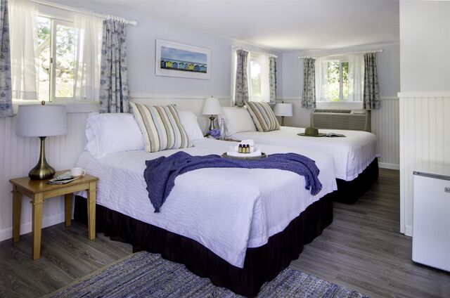 Image 1 for Standard 2 queens