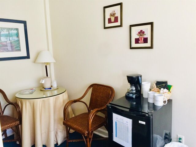 Image 2 for Deluxe King