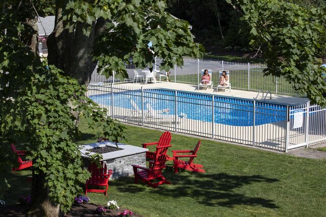 Image 5 for Deluxe Queen