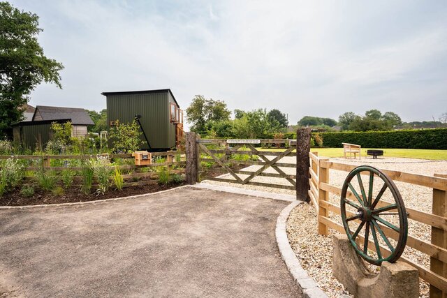 Image 20 for Bailey Huts