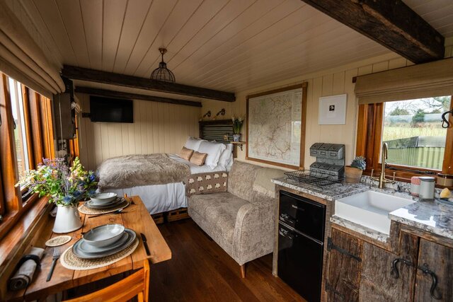 Image 9 for Bailey Huts