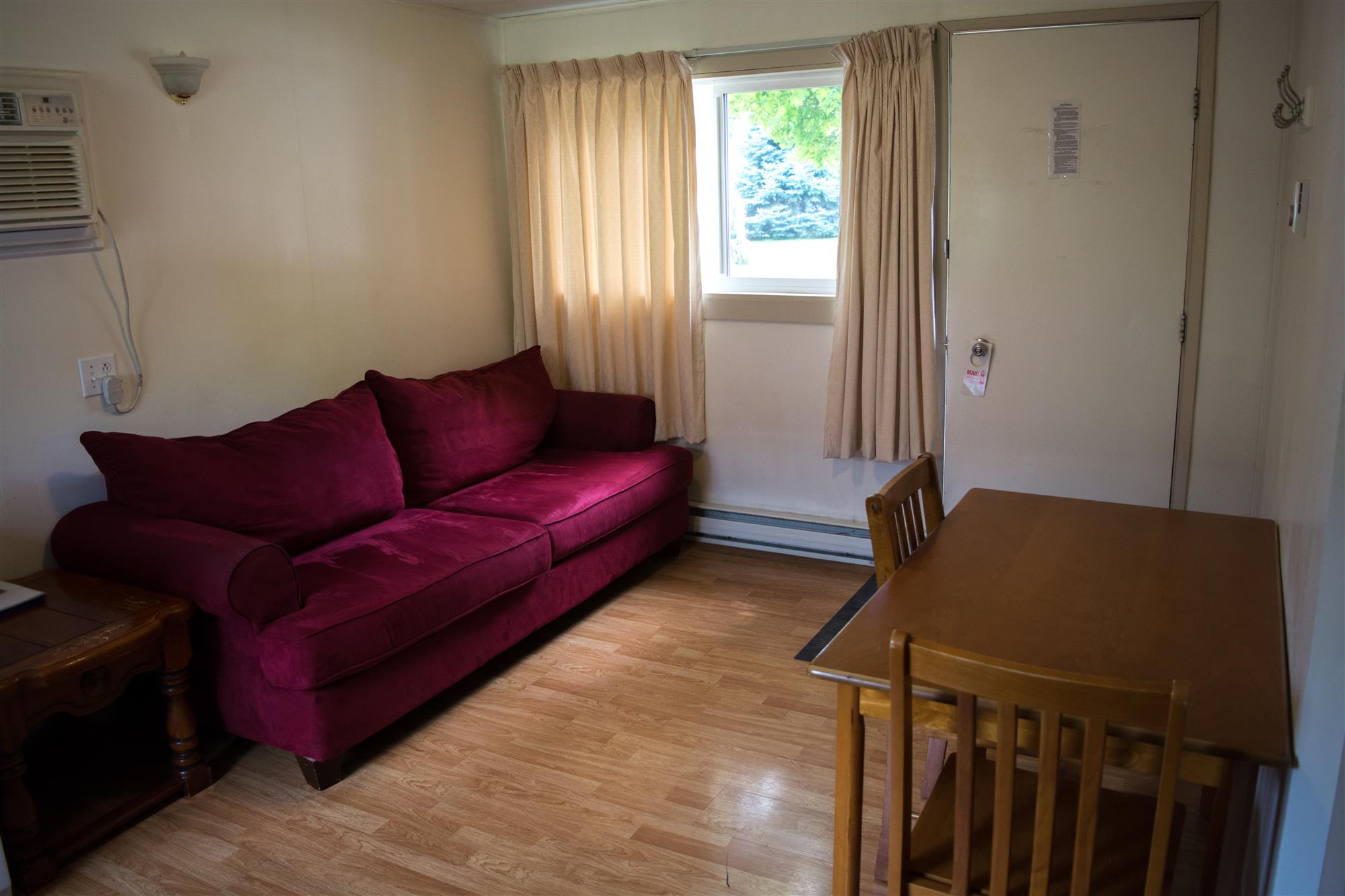 Kaslo Motel Cozy Cabin Rentals Kaslo, British Columbia Cabin 6