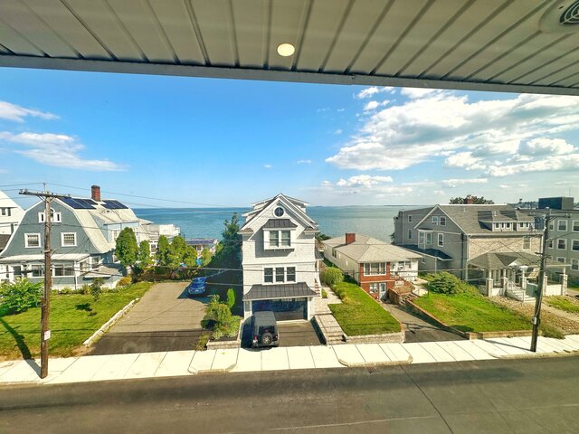 Image 2 for 309 Oceanview King Suite (non ADA)