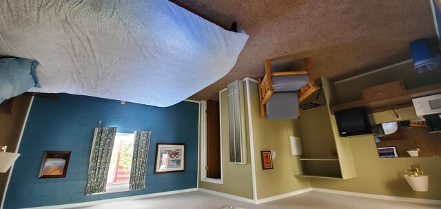 Image 2 for Mountain View (King Bed)