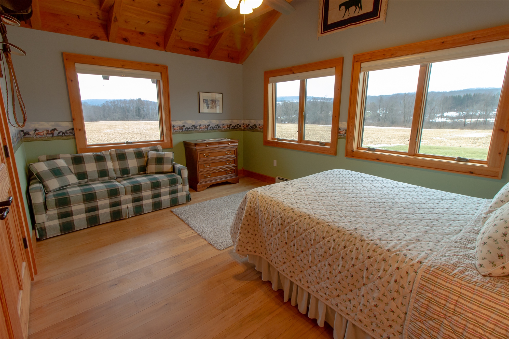 Tenwood Lodge Bed & Breakfast in Ithaca NY