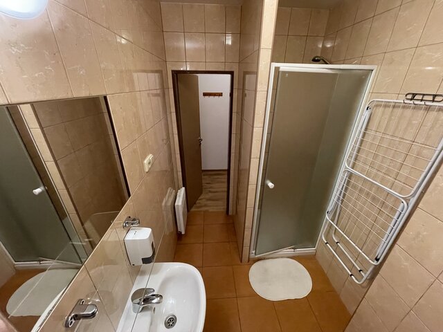 Obrázok 2 pre Dvojlôžková izba 9
