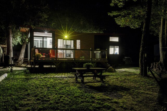 Image 5 for Lucier Beach Front  Tiny Cottage