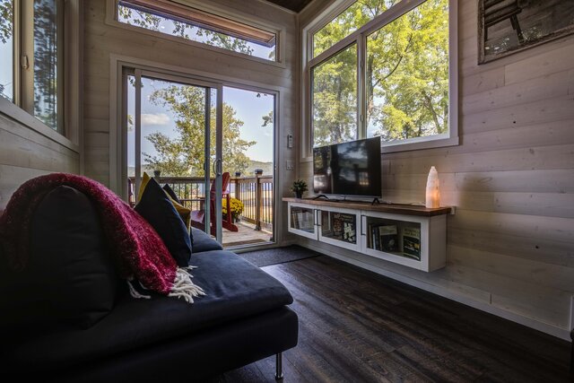 Image 12 for Beach Front Tiny Cottage