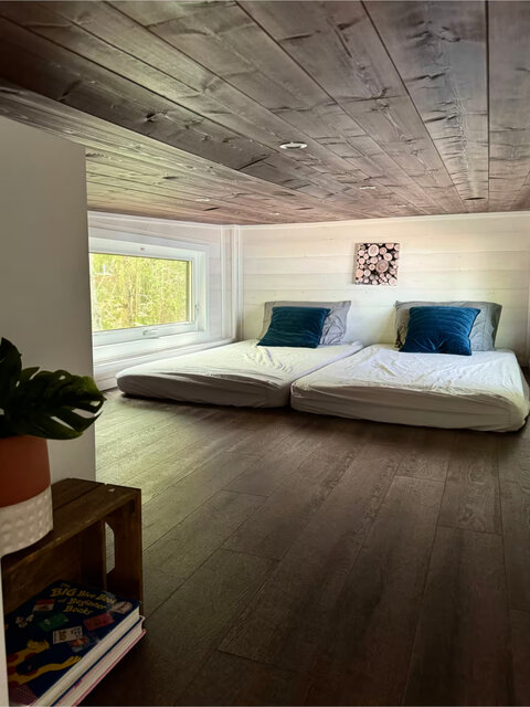 Image 5 for Tiny Cottage Mountain View