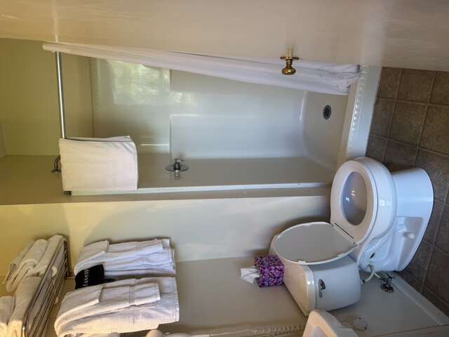 Image 5 for 3 Twin  Beds boat parking near room