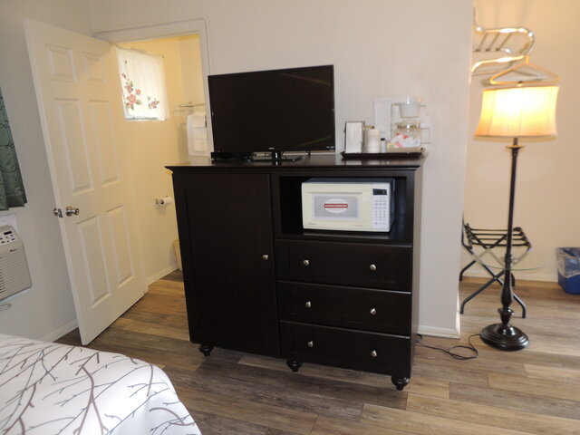 Image 2 for Double room 2 Full Beds, boat parking not in view
