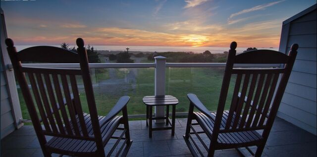 Image 5 for Ocean Front Deluxe King