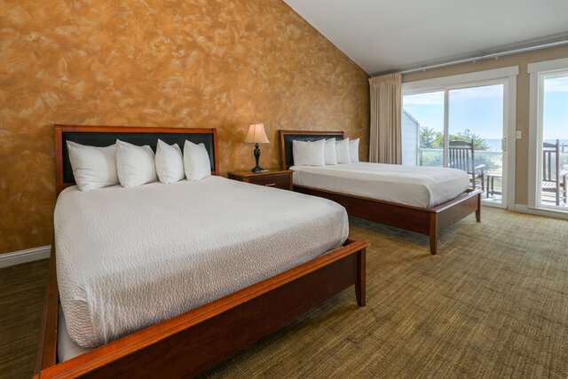 Image 3 for Ocean Front Deluxe 2 Queen