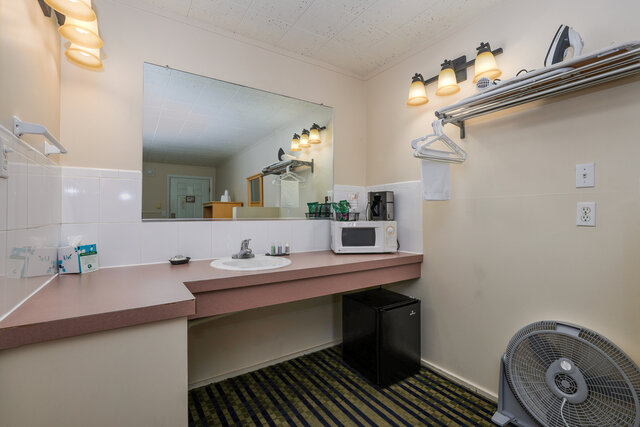 Image 2 for Economy 1 Queen