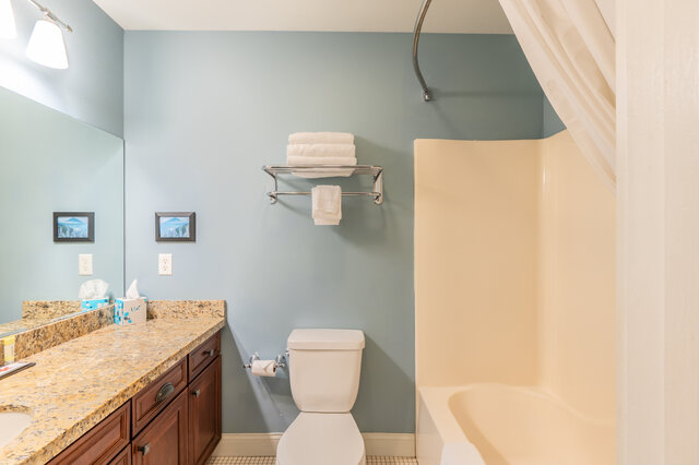 Image 4 for Ocean Front Deluxe King