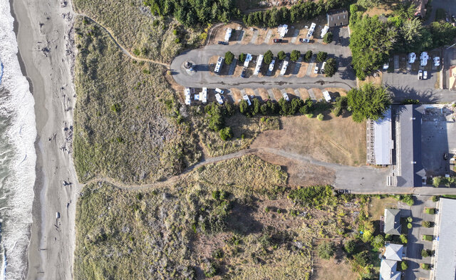 Image 8 for Ocean Front Bungalows