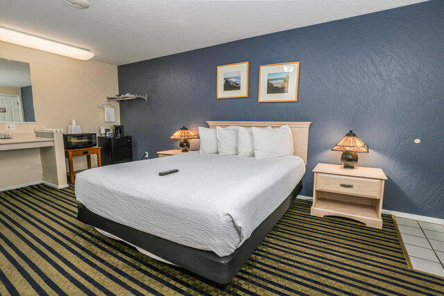 Image 1 for Economy 1 Queen