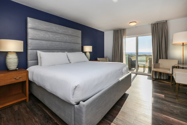 Image 4 for Ocean Front Bungalows