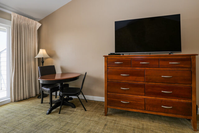 Image 2 for Ocean Front Deluxe 2 Queen