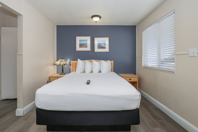 Image 1 for Economy 2 Queen