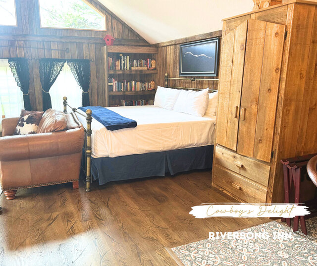 Image 6 for Cowboy’s Delight (Private Outdoor Hot Tub)