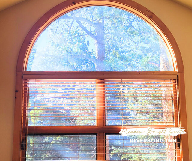 Image 17 for Meadow Bright (Private Outdoor Hot Tub)