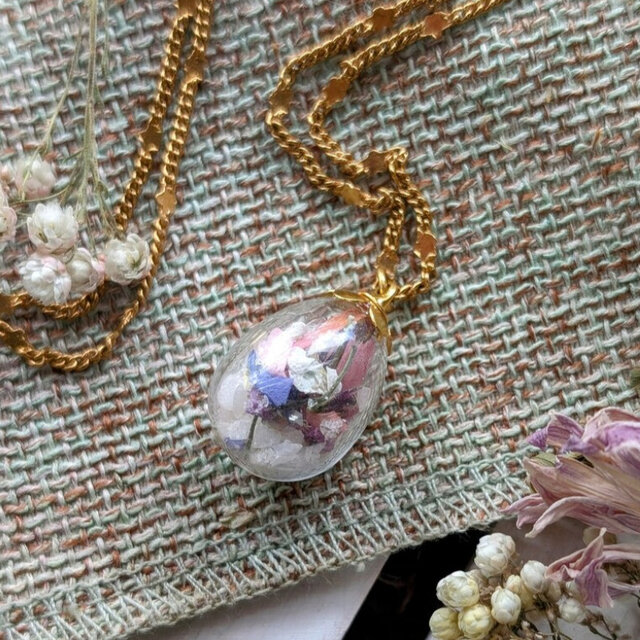 Image 1 for Gold Wildflower Quartz Necklace