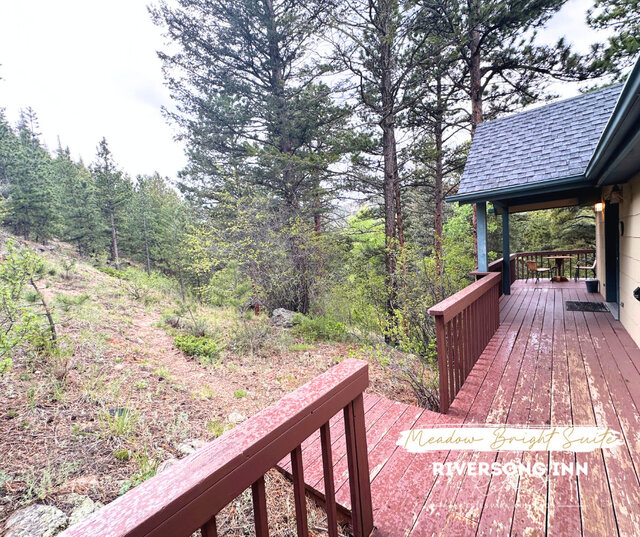 Image 2 for Meadow Bright (Private Outdoor Hot Tub)