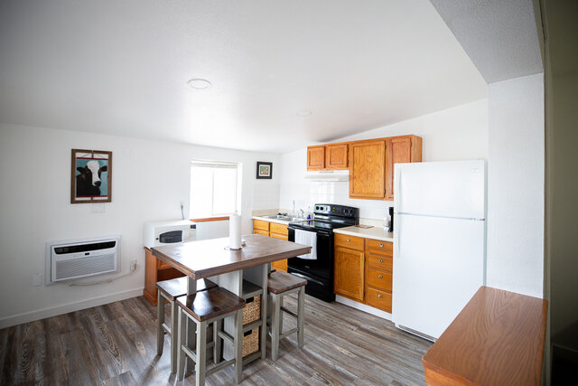 Image 5 for Double Queen + Kitchenette