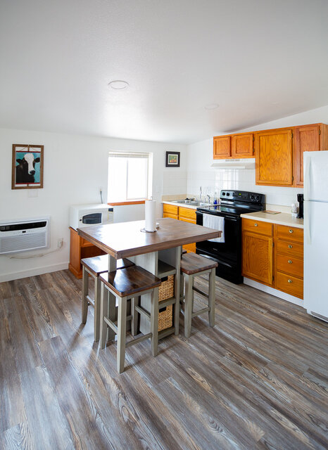 Image 6 for Double Queen + Kitchenette