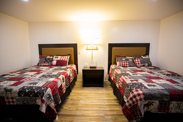 Image 2 for Double Queen + Kitchenette