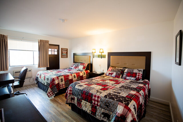 Image 1 for Double Queen of the River