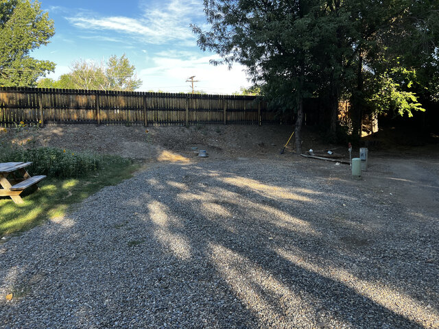 Image 1 for Spot 14, Premium Back-In