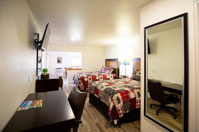 Image 1 for Double Queen + Kitchenette