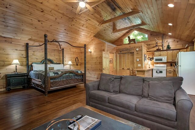 Image 3 for Cowboy Lodge