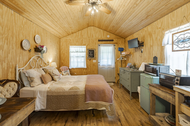 Image 2 for The Wildflower Cottage - Texas Hill Country Cabin
