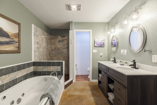 Image 9 for The Buckskin Lodge -Texas Hill Country Ranch House
