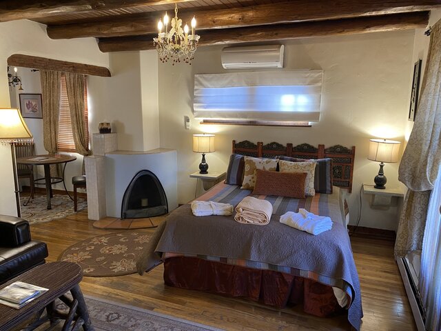 Image 1 for 14) Honeymoon