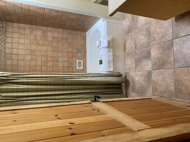 Image 4 for 04) Blue Moon