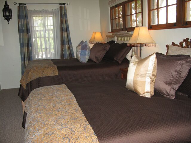 Image 8 for 12) Golden Moon