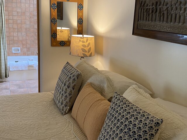 Image 3 for 04) Blue Moon