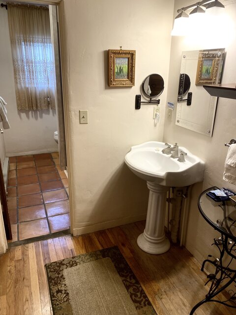 Image 12 for 12) Golden Moon